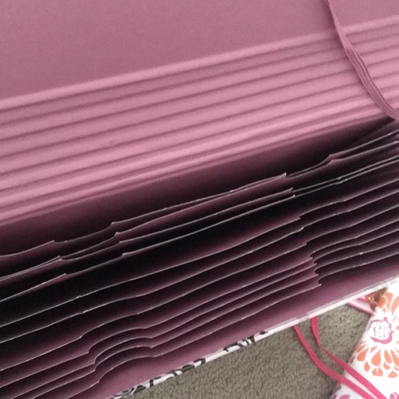 Set of Two File Folders - Picture 6 of 6